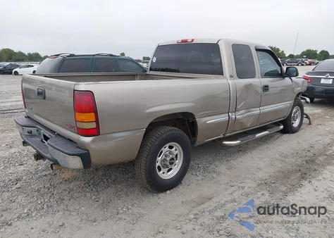 2000 GMC Sierra 2500 Sl from USA, damaged, VIN 1GTFC29U0YE384234